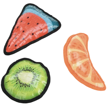 Set aus drei obstförmigen Kauspielzeugen für Haustiere, die einer Erdbeerscheibe, einer Kiwischeibe und einem Orangensegment ähneln.