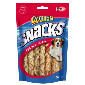 Un emballage coloré de MultiFit Snacks présentant des friandises pour chiens "Chick'n chew", avec une image de chien heureux et une étiquette "100g".
