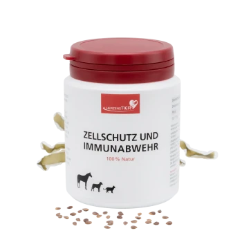 Weißer Behälter für Haustierergänzungsmittel mit rotem Deckel, beschriftet mit "Zellschutz und Immunabwehr 100% Natur" von HerzensTier, zeigt Symbole von Pferd, Hund und Katze.