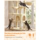 Beiger Kratzbaum mit drei getigerten Katzen; deutscher Text: 'Mehrere Kratzbereiche; 7 Sisalstämme, 2 Kratzbretter'.