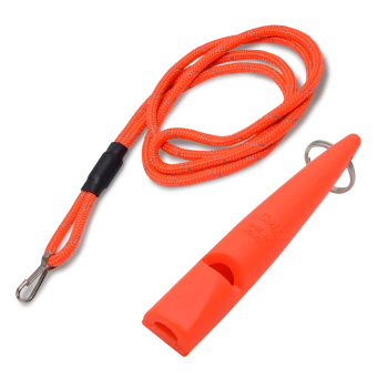 Leuchtend orangefarbene Pfeife mit passendem Umhängeband, Metallclip und sichtbarem Text „ACME Made in England“.
