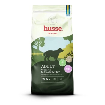 Hundefutterbeutel mit der Aufschrift 'Digest Giant' für große Rassen, mit einem hypoallergenen Symbol, 73,5% tierischem Protein und dem Anspruch auf hervorragende Verdaulichkeit.