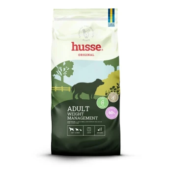 Hundefutterbeutel mit der Aufschrift 'Digest Giant' für große Rassen, mit einem hypoallergenen Symbol, 73,5% tierischem Protein und dem Anspruch auf hervorragende Verdaulichkeit.