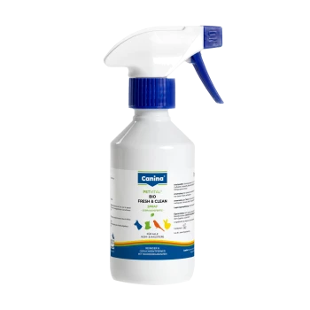 Weiße Sprühflasche mit blauem Sprühkopf, beschriftet mit „Canina Petvital Bio Fresh & Clean Spray“, ein Haustierreiniger.
