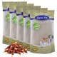 Vier Beutel von Lyra Pet natürlichen Hundeleckerlis, mit einer Vielzahl von Haustieren auf der Verpackung, mit einem Haufen von Jerky-Streifen davor.