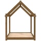 Holzhaustierhaus mit einem dreieckigen Dachdesign, mit einer offenen Vorderseite und einem geschlitzten Holzsockel.