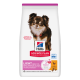 Tüte Hill's Science Plan Light Hundefutter (Small & Mini bis 10 kg) mit lächelndem langhaarigem Chihuahua, Aufschrift 'mit Huhn'