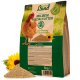 Ein 5-kg-Sack "Hühner Land Milben Spezialfutter" für Geflügel, mit einem braunen Huhn auf der Vorderseite, mit Text, der Vitamine und Mineralien hervorhebt.