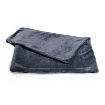 Coco Kuscheldecke grau XS Eine weiche, dunkelgraue Haustierdecke, ordentlich gefaltet, die ihre plüschige Textur und gemütliche Erscheinung zeigt.