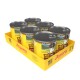 Tray mit sechs Josera 'Meat Lovers Pure Lamb' Hundefutterdosen, gelbe Etiketten mit Hundebild und Schriftzug 'Meat Lovers'.