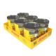 Tray mit sechs Josera 'Meat Lovers Pure Lamb' Hundefutterdosen, gelbe Etiketten mit Hundebild und Schriftzug 'Meat Lovers'.