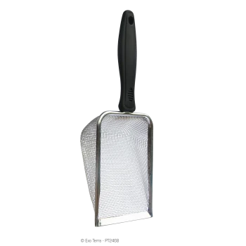 Metallnetzschaufel mit einem schwarzen ergonomischen Griff, entworfen zur Reinigung von Haustierhabitaten.