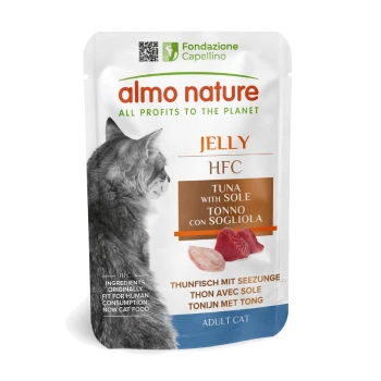 Tüte Almo Nature Katzenfutter mit Thunfisch und Seezunge, beschriftet mit 'JELLY HFC', mit dem Profil einer Katze und mehrsprachigem Text.
