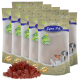 Eine Sammlung von acht Tüten Lyra Pet Naturfutter, mit einem Haufen roter, würfelförmiger Leckereien vorne.