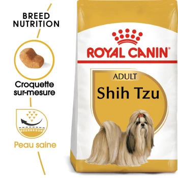Sac de nourriture pour chien Royal Canin Adult Shih Tzu présentant une illustration de Shih Tzu, avec un texte mettant en avant la nutrition de la race et la santé de la peau.