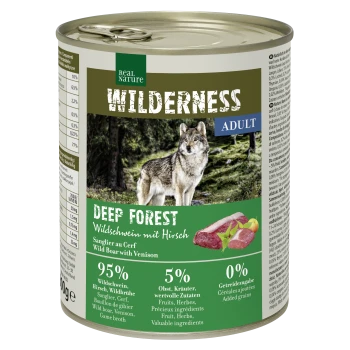 Dosen-Hundefutter mit der Aufschrift 'Wilderness Deep Forest', mit einem Wolfbild, enthält 95% Wildschwein und Reh, 5% Früchte und Kräuter, 0% zugesetzte Körner.