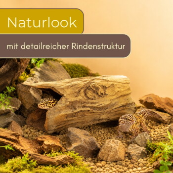 Zwei Leopardgeckos in einem felsigen Terrarium mit Baumstammversteck; Produkttext 'Naturlook' und 'mit detailreicher Rindenstruktur'.