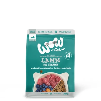 Premium Katzenfutterbeutel mit der Aufschrift "WOW-Cat", der Lamm und Leinsamen enthält, mit Bildern von Trockenfutter, Fleisch und Heidelbeeren, 325 g.
