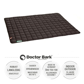 Schwarze, gesteppten Haustiermatte von Doctor Bark, als robust, hygienisch, bis 95°C waschbar, geeignet für den Innen- und Außenbereich gekennzeichnet.
