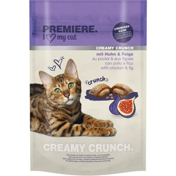 Creamy Crunch mit Huhn & Feige 4x180g Eine Bengal-Katze ruht neben einem Beutel "Premiere I ❤️ meine Katze" Hühner- und Feigen-Cremeknabbereien.