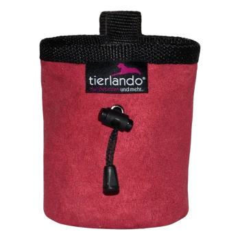 Rote Stoff-Haustier-Leckerlitasche mit schwarzem Kordelzug und einem tierlando-Logo, beschriftet mit "tierlando hundebetten und mehr."