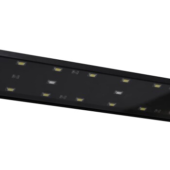 LED-Lichtleiste mit mehreren kleinen gelben Lichtern auf schwarzem Hintergrund, entworfen zur Beleuchtung von Haustierbereichen oder -produkten.