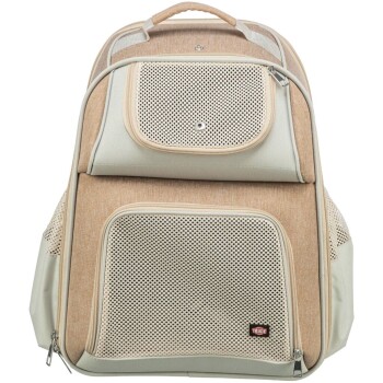 Ein beiger Haustiertrage-Rucksack mit Netzpaneelen zur Belüftung, mit einer Fronttasche und einem Logo-Tag, auf dem 'Trixie' steht.