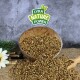 Eine Holzschüssel, die überquillt mit Samen, einige auf Jute verstreut, mit einem grünen und weißen "LYRA NATURE POWER" Logo darüber.