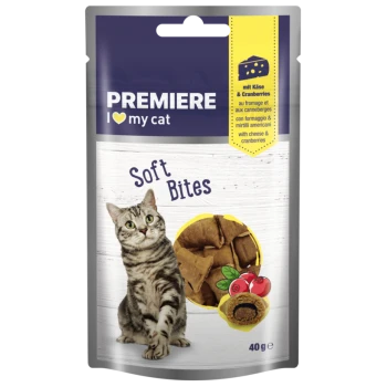 Verpackung von Premiere I Love My Cat Soft Bites Katzenleckerlis mit einer grauen getigerten Katze, mit sichtbarem Text und Bildern der Leckerlis.