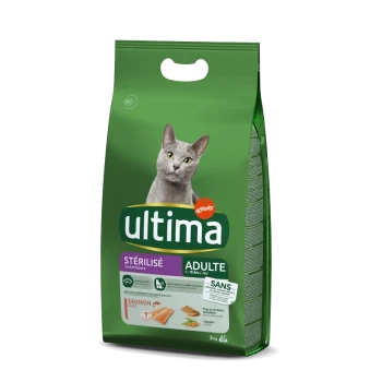Sac vert de nourriture pour chats Ultima pour chats adultes stérilisés, avec un chat gris sur le devant, étiqueté "Saumon" et "3 kg."