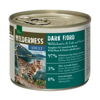 WILDERNESS Nassfutter Katze, Adult Dark Fjord, Wildschwein mit Ente und Rentier 6x200 g Dosenkatzenfutter mit der Aufschrift 'Wilderness Dark Fjord', das ein Rezept mit Wildschwein und Ente zeigt, mit 97% Fleischgehalt, 3% Früchten und 0% Getreide.