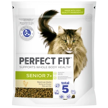 Beutel PERFECT FIT Katzenfutter mit langhaariger brauner Katze; 'Senior 7+' Hühnerrezeptur, 'Unterstützt die ganzheitliche Gesundheit'.