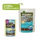 Zwei Haustierfutterbeutel: ein kleiner "Fresh Water Fish Snack" und ein großer "Wilderness Fish Snack 100% Wildlachs," beide mit Katzenbildern.