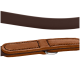 Nahaufnahme einer braunen Lederhundeleine mit gepolstertem, abgestepptem Griff und kleinem Metall-D-Ring.