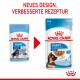 Zwei Royal Canin Welpenfutterbeutel mit neuem Design und verbesserter Rezeptur, mit dem Text "NEUES DESIGN, VERBESSERTE REZEPTUR."