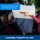 Eine Person hält einen Leder-Tragetaschengriff mit einer Autotür im Hintergrund. Text: "Ideal für Autofahrten" und "Langlebiger Tragegriff aus Leder."