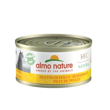Dose Almo Nature Katzenfutter mit dem Etikett "HFC Natural", mit dem Text "Filetto di Pollo" und "100% Gewinne für die Natur."