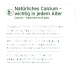 Natürliche Kalziumergänzung für Haustiere, die Vorteile für Welpen, tragende Tiere und Senioren hervorhebt, mit Text in Deutsch und Englisch.