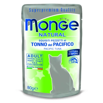 Tüte Monge Natural Katzenfutter mit Pazifischem Thunfisch, beschriftet mit "Superpremium Qualität," mit Details zur Erwachsenenformel, Omega 3 und F.O.S.