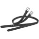 Schwarzes Leder-Hundehalsband mit silbernen Schnallen und mehreren Einstelllöchern.