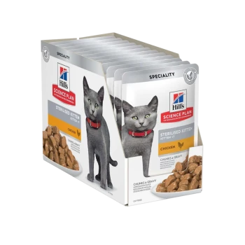 Pack de sachets Hill's Science Plan Sterilised Kitten au poulet ; chaton gris avec collier rouge ; « Chunks & Gravy » visible.
