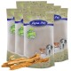 Fünf Tüten Lyra Pet Nature Power Hundeleckerlis sind ausgestellt, mit einigen Leckerlis, die davor ausgelegt sind.
