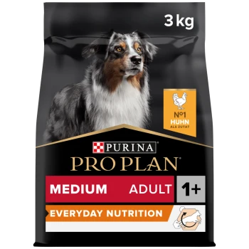 Purina Pro Plan hondenvoer zak, 3 kg, met een middelgrote volwassen hond. Tekst benadrukt 'No. 1 kip als ingrediënt' en 'Everyday Nutrition.'
