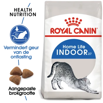Royal Canin Home Life Indoor kattenvoer zak met een illustratie van een uitrekkende kat, met tekst die de verminderde ontlastinggeur en aangepaste brokjesgrootte benadrukt.