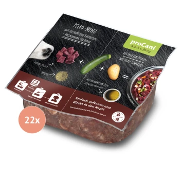 Verpacktes Hundefutter mit der Aufschrift "Pferd-Menü" mit frischem Fleisch, Zucchini und Kartoffeln, mit Zubereitungsanweisungen und einem Serviervorschlag.