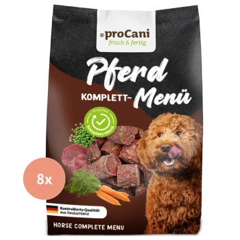 Hundefutterverpackung mit einem braunen, flauschigen Hund, der sich die Lippen leckt, beschriftet "proCani Pferd Komplett-Menü" mit frischen Fleischwürfeln und Gemüse.