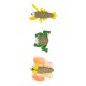Drei bunte Haustierspielzeuge in Form von einer Garnele, einem Frosch und einem Schmetterling, aus strukturierten Materialien, vertikal auf einem weißen Hintergrund präsentiert.