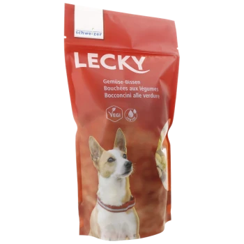 Rote Verpackung für LECKY-Hundeleckerlis mit einem weißen Hund mit rotem Halsband. Der Text enthält "Gemüse-Bissen" und das "VEGI"-Symbol.