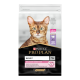 Eine Tüte Purina Pro Plan Katzenfutter mit einem Bild einer Bengalkatze, beschriftet mit "Adult" und "Delicate Digestion", mit Truthahn als Hauptzutat.