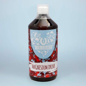 Eine Magnesium-Trinkflasche mit einem blauen Etikett, auf dem "TIERLIEBHABER" und "MAGNESIUM DRINK" auf einem hellblauen Hintergrund steht.